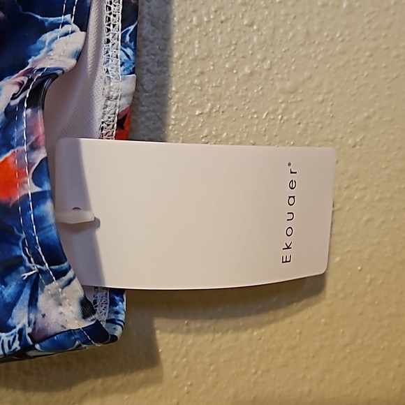 Ekouaer 2 piece NWT Swim Suit Bakini - Picture 5 of 9